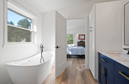 Jacksonport House | All New! 1+ Acre, 5 Min Walk to Jport Beach-Book Now for Fall Weekends!