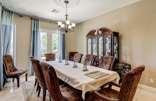 Peoria House | All private SPA Pool, TennisCrt, Shuffle Brd, pingPong, FoosBall,8BDRMs,Piano