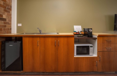 Armidale Hotel | All Seasons Motel Armidale