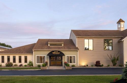 South Yarmouth Hotel | All Seasons Resort, Trademark Collection by Wyndham