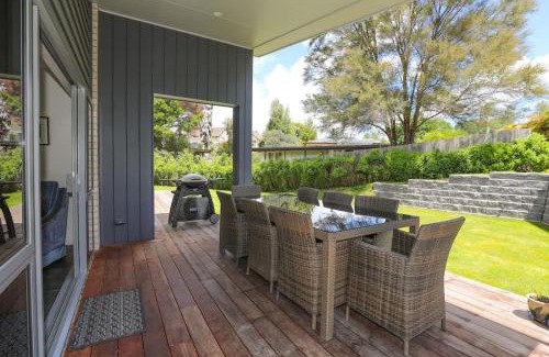 Springfield House | All Together Two Houses with Spa Pool