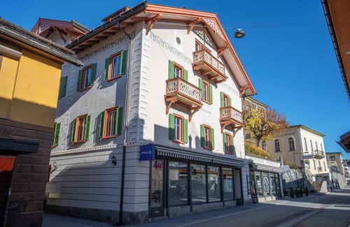 Engadin Scoul Apartment | Allegra and welcome to the Villa Hartenfels 1 vacation apartment