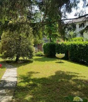 Casaleggio Boiro House | Alloggio il pino