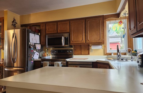 Rochester House | Alloro Home/2 BR Neighborhood Home, 1 mi to Mayo Clinic