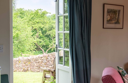 Pwllgloyw Cottage | Alltybrain Farm Cottages and B&B