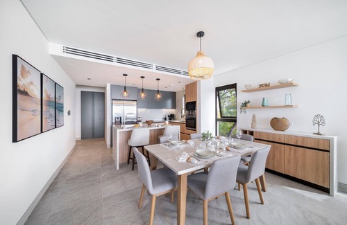 Brighton Villa | Allure 501 Summary: W