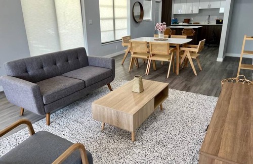 Miami Shores House | Alluring ocean access 2 bedroom