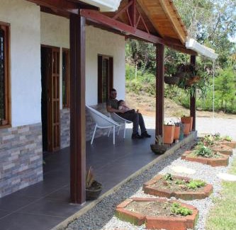 Guarne House | Alma Farm House