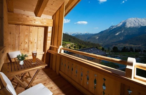 Ramsau bei Berchtesgaden House | Almchalet Jagd-Stub'n, 1-6 Personen, 107 qm, Dusche/WC + Bad/WC, Balkon+Terrasse, TV, W-LAN, Wärmekabine, 3 Schlafzimmer