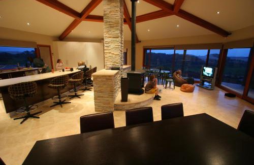 Lake Wangary Cabin | Almonta Park Lodge