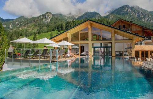 Tuffbad Ski Chalet | Almwellness-Resort Tuffbad