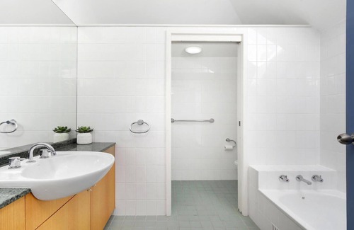 Macmasters Beach House | ALOA | Ocean Views, Close to beach | Accom Holidays