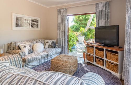 Cape Town Apartment | Aloe Cottage at Ibis House