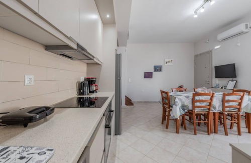 Platanes Ski Chalet | Aloe,pool,near beach & amenities no car needed