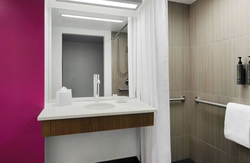 Downtown Atlanta Hotel | Aloft Atlanta Downtown