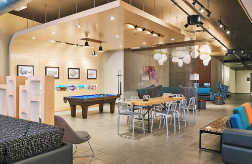 South Bend Hotel | Aloft South Bend