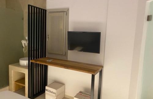 Karpenisi House | Aloft Suites Mykonos