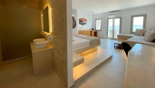Karpenisi House | Aloft Suites Mykonos
