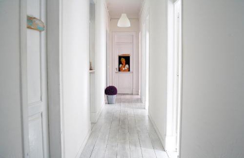 Parede House | Aloha Beach House H