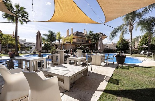 Marbella Apartment | Aloha Hill Club Resort Holiday Rental Apartment