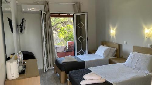Chalikounas Apartment | ALONAKI BAY