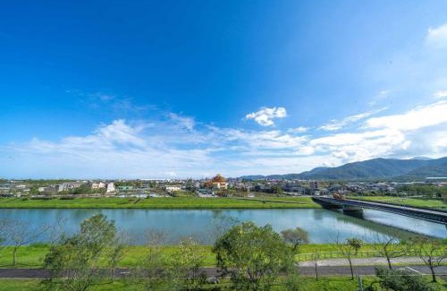 Dongshan House | Along the River B&B