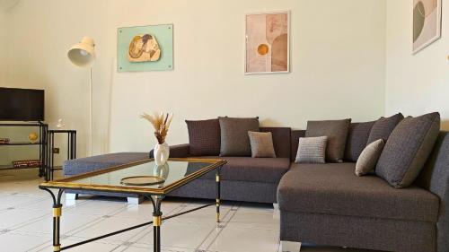 Tiche Apartment | Aloysia Vintage Retreat,appartamento per 4 Stile Retrò con WiFi e Aria condizionata