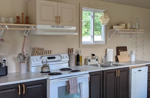 Courtland Other | Alpaca Farm Retreat – Cozy 2BR Stay on Kloud 9 Haven, Near Beach & Wineries