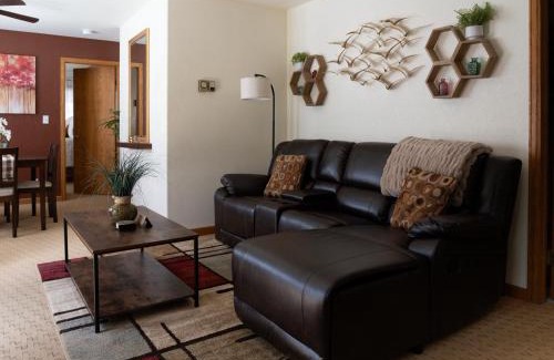 Ouray House | Alpenglow One Bedroom One Bath – A18