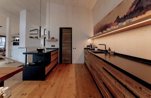 Unterschonau Apartment | Alpenlodges Chalet Zirbe, 200 qm, 3 Schlafzimmer, 3 Bäder, Sauna, Terrasse und Balkon