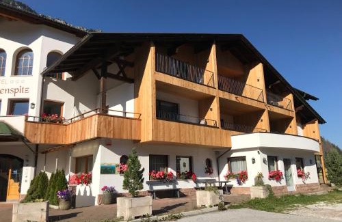 Racines Hotel | Alpenspitz Appartements - Garni - B&B