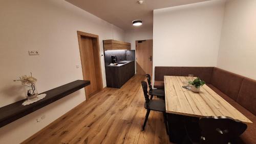 Racines Hotel | Alpenspitz Appartements - Garni - B&B