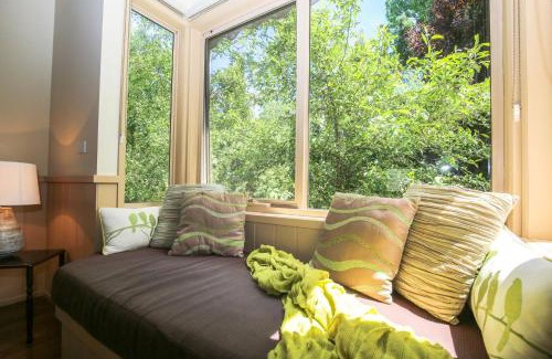 Harrietville House | Alpine Arnica Cottage 2