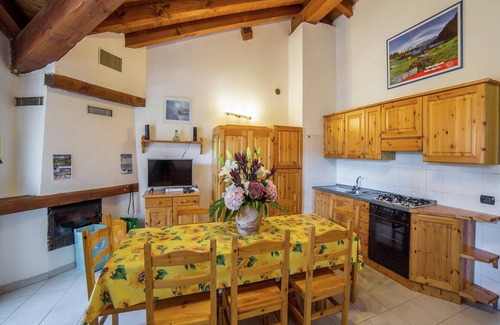 Antey-Saint-Andre Apartment | Alpine Bliss: A Cosy Retreat