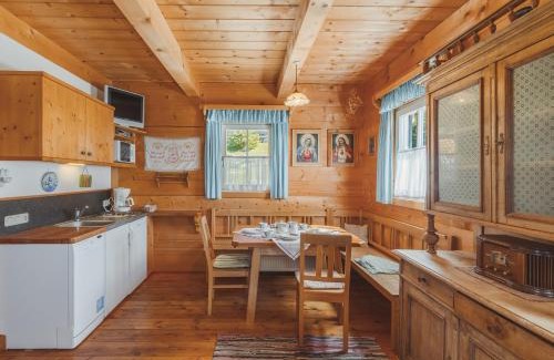 Bad Sankt Leonhard im Lavanttal House | Alpine Cabin