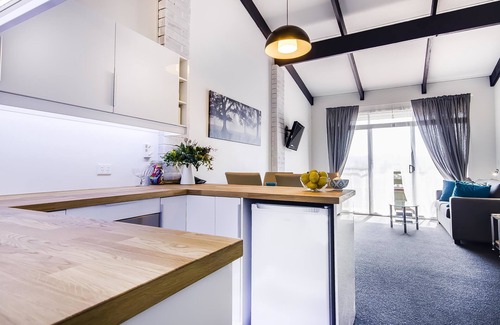 Jindabyne Hotel | Alpine Gables