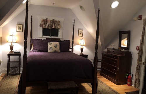 Vernon Bed & Breakfast | Alpine Haus Bed & Breakfast Inn