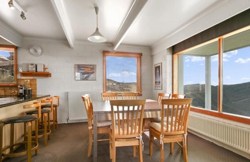 Hotham Heights Apartment | Alpine Haven 2