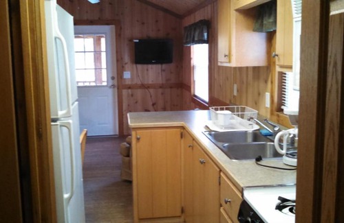 Corinth Resort | Alpine Lake Lakefront Cabin 5