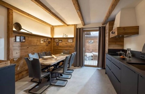 Moosen Apartment | Alpine Lodge SKI IN- SKI OUT Luxurious vacation apartment with 4 bedrooms