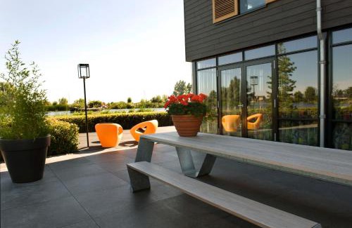 Municipality of Kaag en Braassem Bed & Breakfast | als het golft