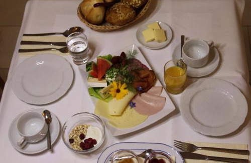 Niederemmel Hotel | Alt Reinsport