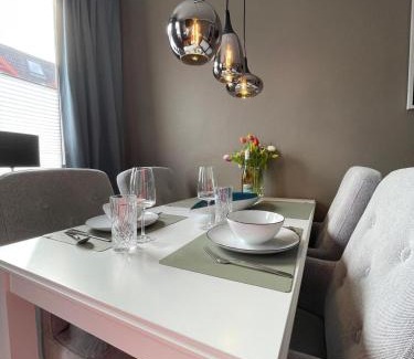 Mitte Apartment | Altbaucharme Deluxe mit Balkon