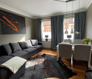 Mitte Apartment | Altbaucharme Deluxe mit Balkon