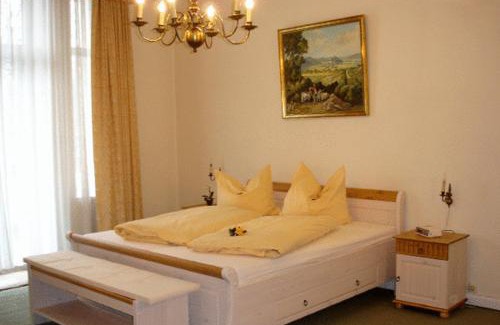 Bad Pyrmont Hotel | Alte Villa Schlossblick