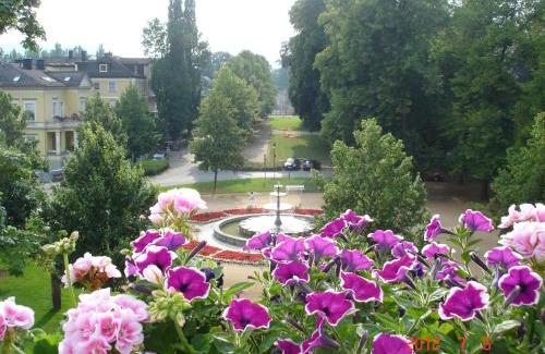 Bad Pyrmont Hotel | Alte Villa Schlossblick