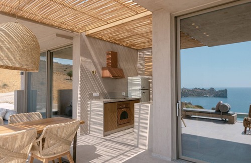 Vizari Villa | Altera Cave-Aura Villa
