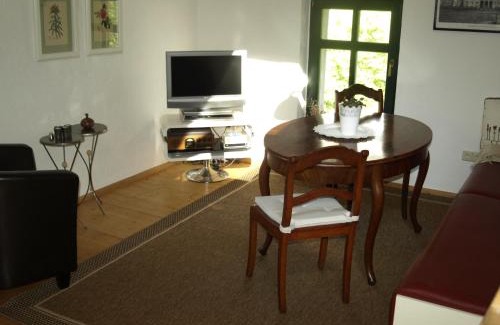 Garzau Apartment | Altes Forsthaus Garzau