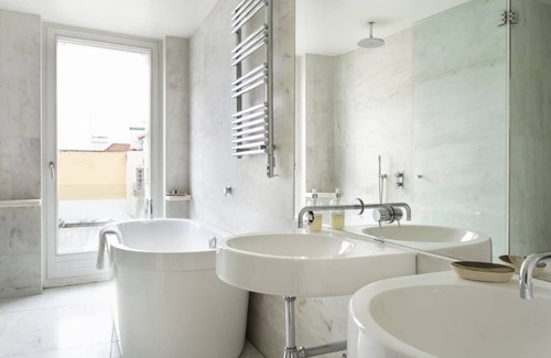 Merces Apartment | ALTIDO Stylish 5BR Apt w/big terrace in Principe Real