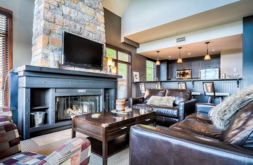 Mont-Tremblant Condo | Altitude - Tremblant Luxurious Ski-in Ski-out Condo - Breathtaking Views